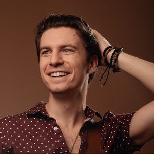 Meet your Posher, Jonathan